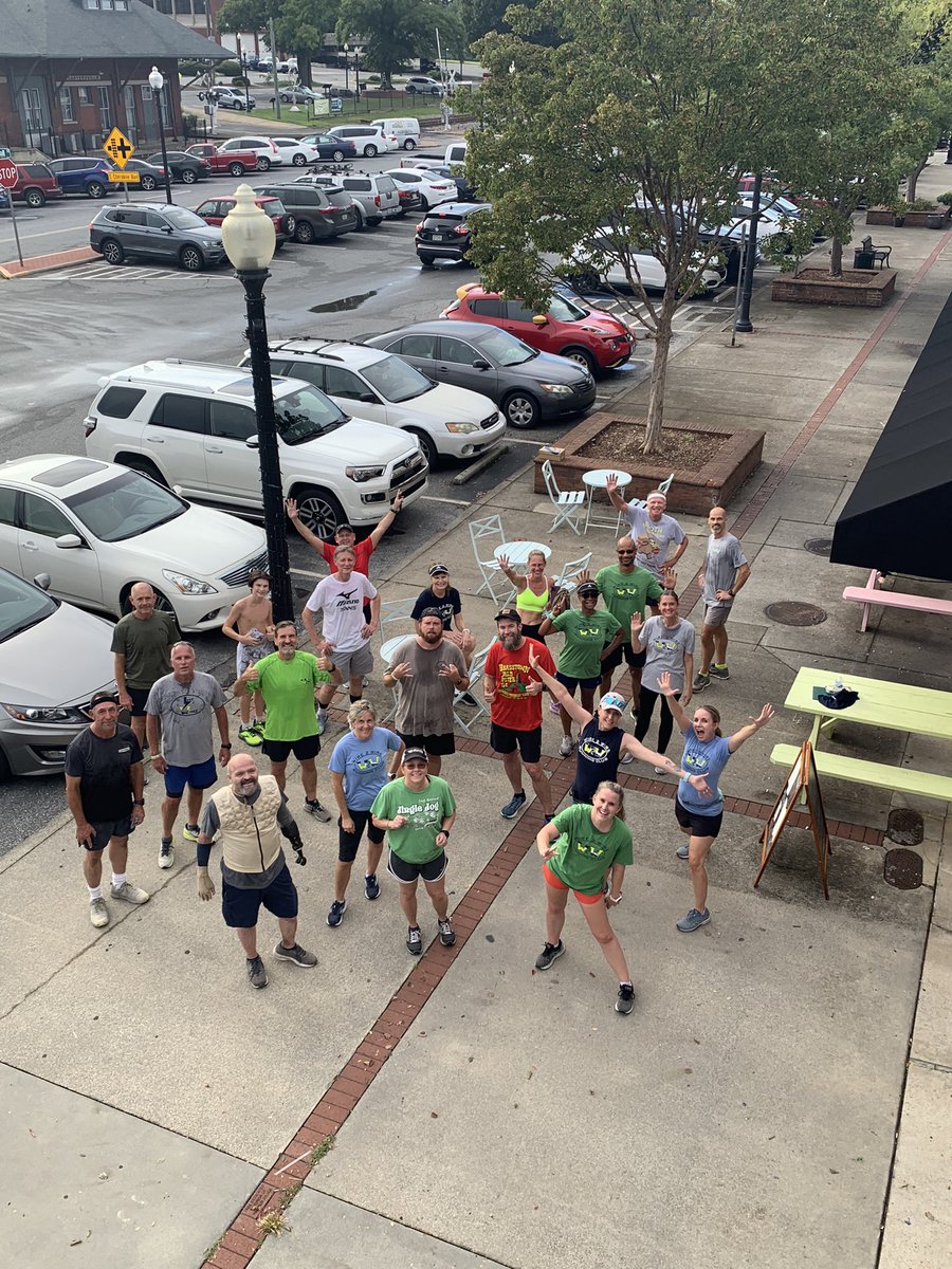 w2wrunning's tweet photo. Happy Birthday to YOU Wire2Wire Running Club!  THANK YOU to everyone for helping us make this thing possible!!  Here’s to many more years to come! # runfar&amp;fast!! https://t.co/UW6skOa4ks