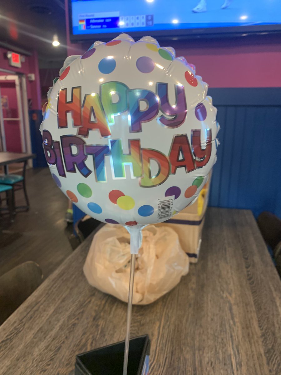 Happy Birthday to YOU Wire2Wire Running Club!  THANK YOU to everyone for helping us make this thing possible!!  Here’s to many more years to come! # runfar&amp;fast!!