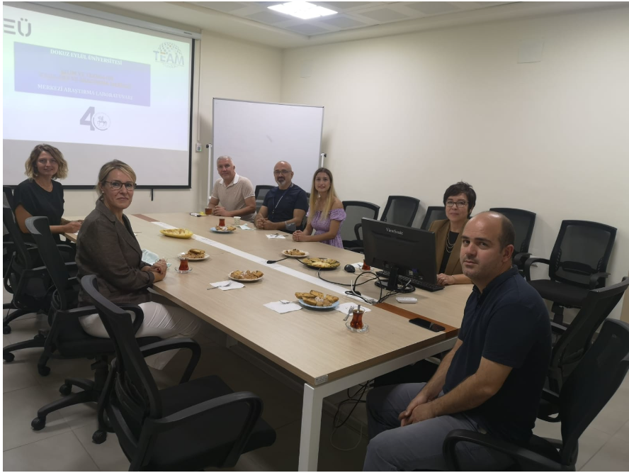deu_team's tweet photo. Bioİzmir ekibi ile yaptığımız toplantıda Merkezi Araştırma Laboratuvarı tanıtıldı, uygun ekipmanımızın kalibrasyonu konusunda @DEU_BioIzmir uzmanlığından, bilimsel projelerde @deu_team ‘in yüksek teknolojili ölçüm tekniklerinden yararlanma konularında işbirliğine karar verildi. https://t.co/vw8WAAl2WG