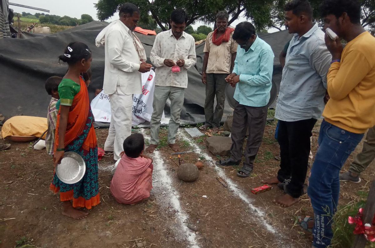 ActionAidIndia's tweet photo. On #VimuktiDiwas, we facilitated meetings of Nomadic & De-Notified Tribal communities in Maharashtra, Haryana and Madhya Pradesh to highlight the issues of stigma and discrimination they face & re-emphasize their demands for social security & other entitlements.
#50YearsOfAAIndia https://t.co/t4eL3FoBMW