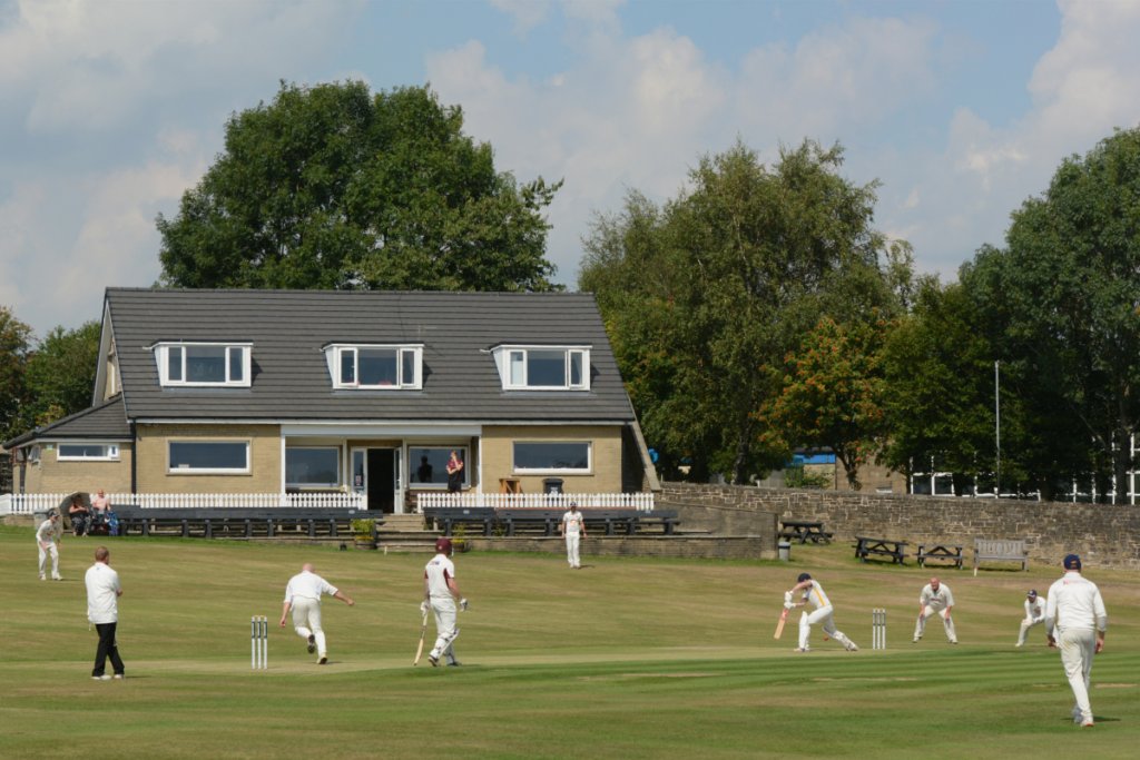 HALIFAX CRICKET LEAGUE: Andrew Gallon reports from <a href="/IllingworthCC/">Illingworth St Mary’s CC</a> for the recent top-of-the-table match with <a href="/CopleyCC/">Copley Cricket Club</a>.  Will go down to the wire...
cricketyorkshire.com/illingworth-st…