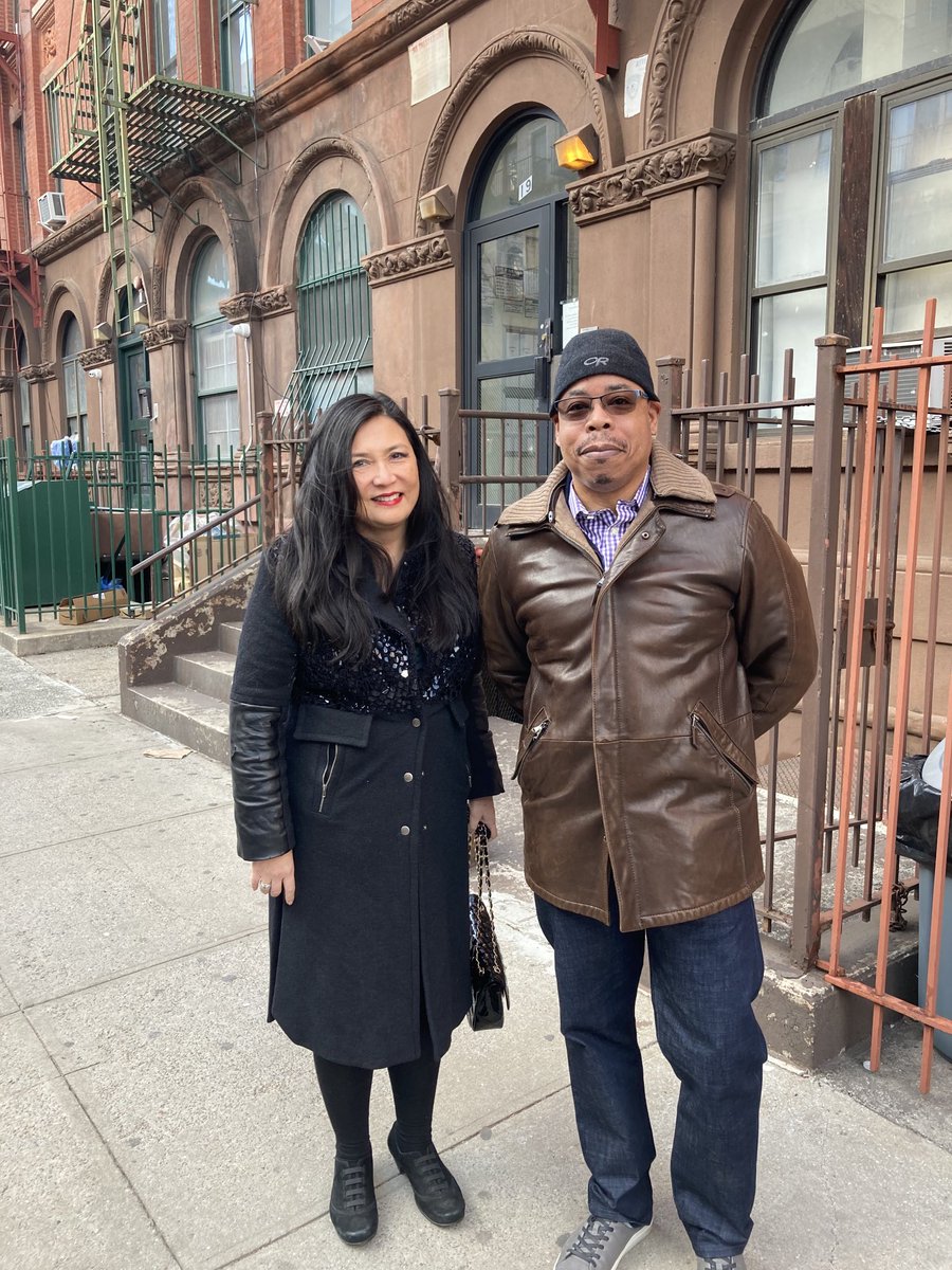 marychaostyle's tweet photo. One of my closest friends in high school. 
Always seek friendships outside your race, gender, age, ethnicity and socio-economic status. You’ll learn so much and your life will be richer. https://t.co/lP5xWo70w2
