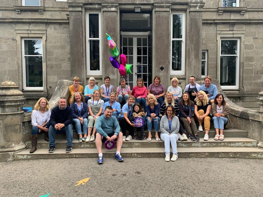Craigclowan's tweet photo. #CraigclowanForm7's Orla, along with her Mum and Dad, popped in to school earlier this week to thank the staff for all their kindness and support over the Summer months when Orla was receiving treatment at Edinburgh Sick Kids Hospital. π¦π€©
#CraigclowanFamily #CraigclowanValues https://t.co/oqifvRu6d2