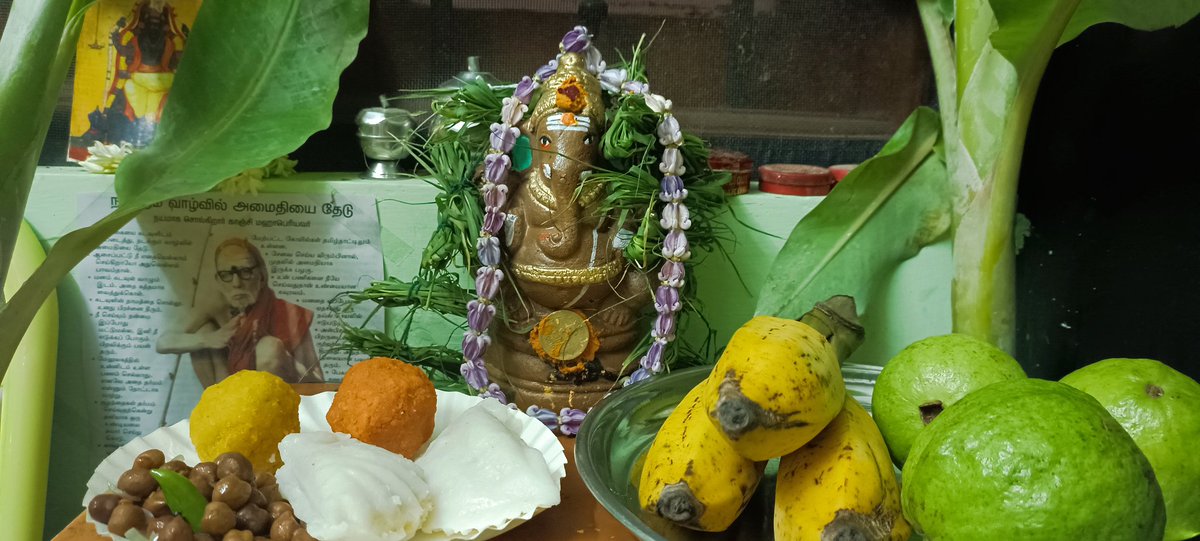 Crazie_Surya's tweet photo. @Vaigaitv_Chn Vinayagar chaturthi wishes to Vaigai Team and Viewers. 
Play Maha Ganapathi song from Amarkalam https://t.co/xB4fp2hkYB