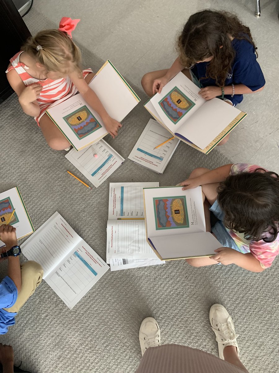 AbernathyLMorg's tweet photo. 3rd Graders diving into EL Education 🥰 #CSLA #HCDE https://t.co/zKpUooBp6v