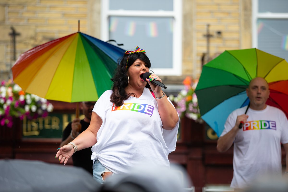 ThePieceHall's tweet photo. 🌈✨ We're so excited for Calderdale Pride this Saturday with @pridecalderdale!

Expect fun-filled performances from a wide range of artists, including Ru Paul's Drag Race star Divina De Campo and Liberty X! 

Check out everything that's happening here 👉  https://t.co/PM9TnastHs https://t.co/Ijgll5X4Es