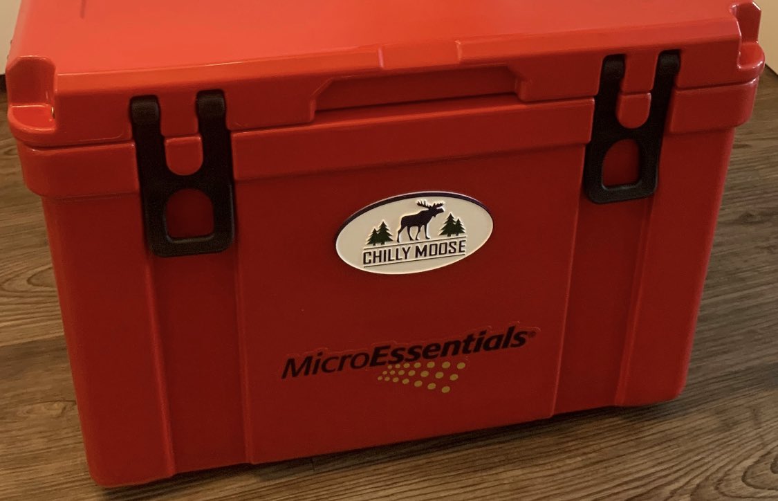 eedowling's tweet photo. @CropProBrandon @TinyFarmer306 don’t forget to DM me your #EssentialAgronomist t-shirt size, and your August 🎉Bonus Prize🎉 is a #MicroEssentials cooler! https://t.co/sENiAryVSt