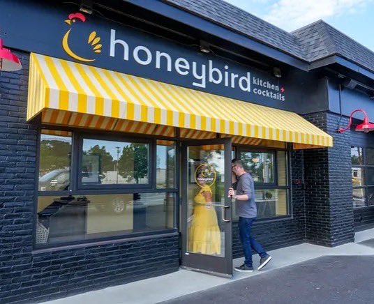 BillFaziolimuni's tweet photo. What a transformation at Honeybird in East Providence! Congratulations and Best Wishes @EProvPlanning @CityofEastProv @TourBlackstone https://t.co/JfhMcoYY0D