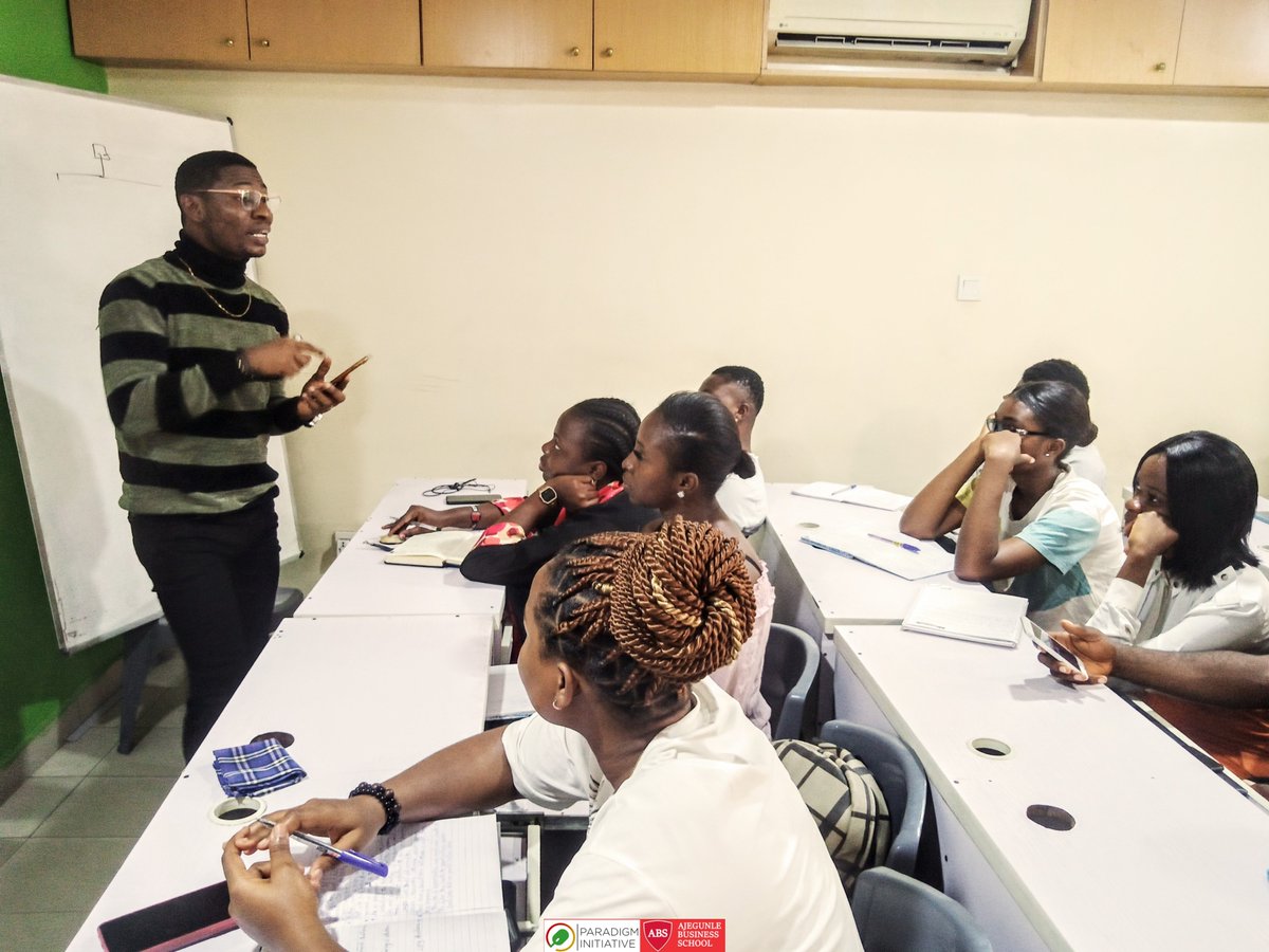 ParadigmHQ's tweet photo. It was discovered that most students had no practical knowledge of using computers. This is one of the reasons why the #LIFELegacyProgram exists, to equip young Africans living in under-served communities with demand-driven ICT & Entrepreneurship skills.
#DigitalInclusion https://t.co/zGBxAJrs5J