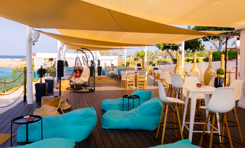 CavoMaris's tweet photo. 'To Kyma' Seaside Café offers a relaxing vibe, magnificently overlooking the golden sandy beach and the serene crystal clear waters of the bay. 💦

https://t.co/393R3mgEJ3

#CavoMaris #Protaras #Cafe #ToKyma #IceCream #Coffee #Beach #Cyprus #CoffeeTime #CoffeeLover  #SeasideCafe https://t.co/oqrwsziB7S