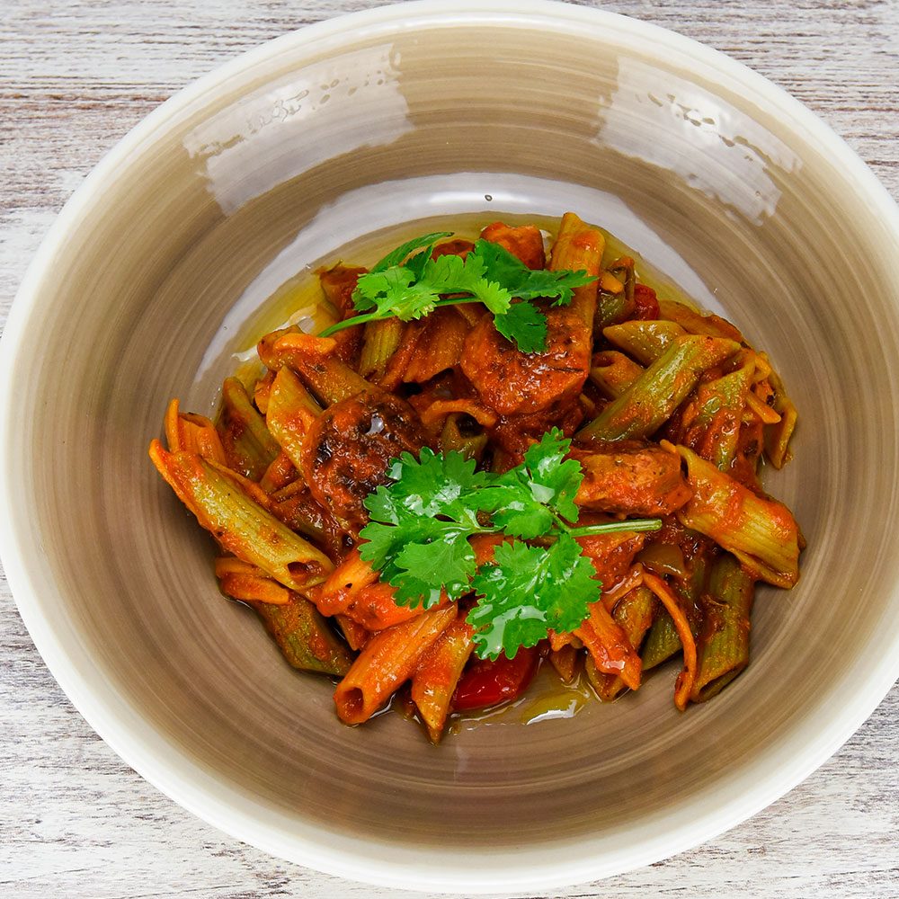 Pideuntup's tweet photo. ☀️⏳Laaaast day. Aprovecha a terminar de la mejor manera #agosto pidiendo alguno de estos platos tup tup:

- Vegan red chili y arroz con lima 
- Salteado de salmón y langostinos con cilantro y lima y noodles
- Pasta Jambalaya
- Escalivada con salsa romesco

#platotuptup https://t.co/4iV6b1wwgm