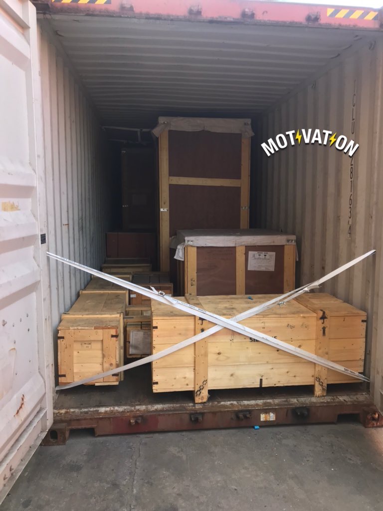 OROMIITANSIMPLE's tweet photo. This is what I do for a living, import and export, shipping and Clearing, slide in my Field and we bring it out great. https://t.co/kIFRnRfNwf