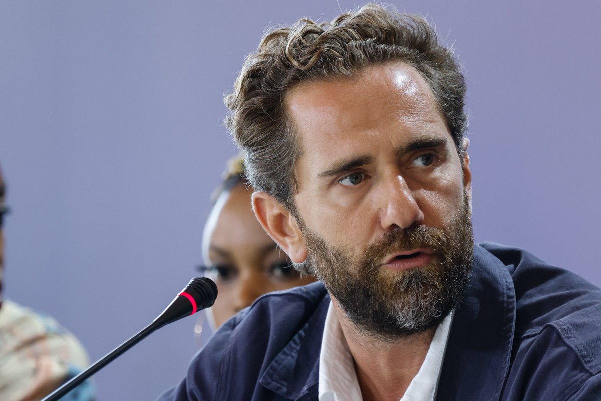 #BiennaleCinema2022 #Orizzonti #RobertoDePaolis: “#Princess è un film istintivo: ho voluto lasciare alle ragazze che ho conosciuto la libertà di raccontarsi, di condividere gli stati d’animo che provavano. La mia ambizione era fare un film insieme a loro e non solo su di loro.”