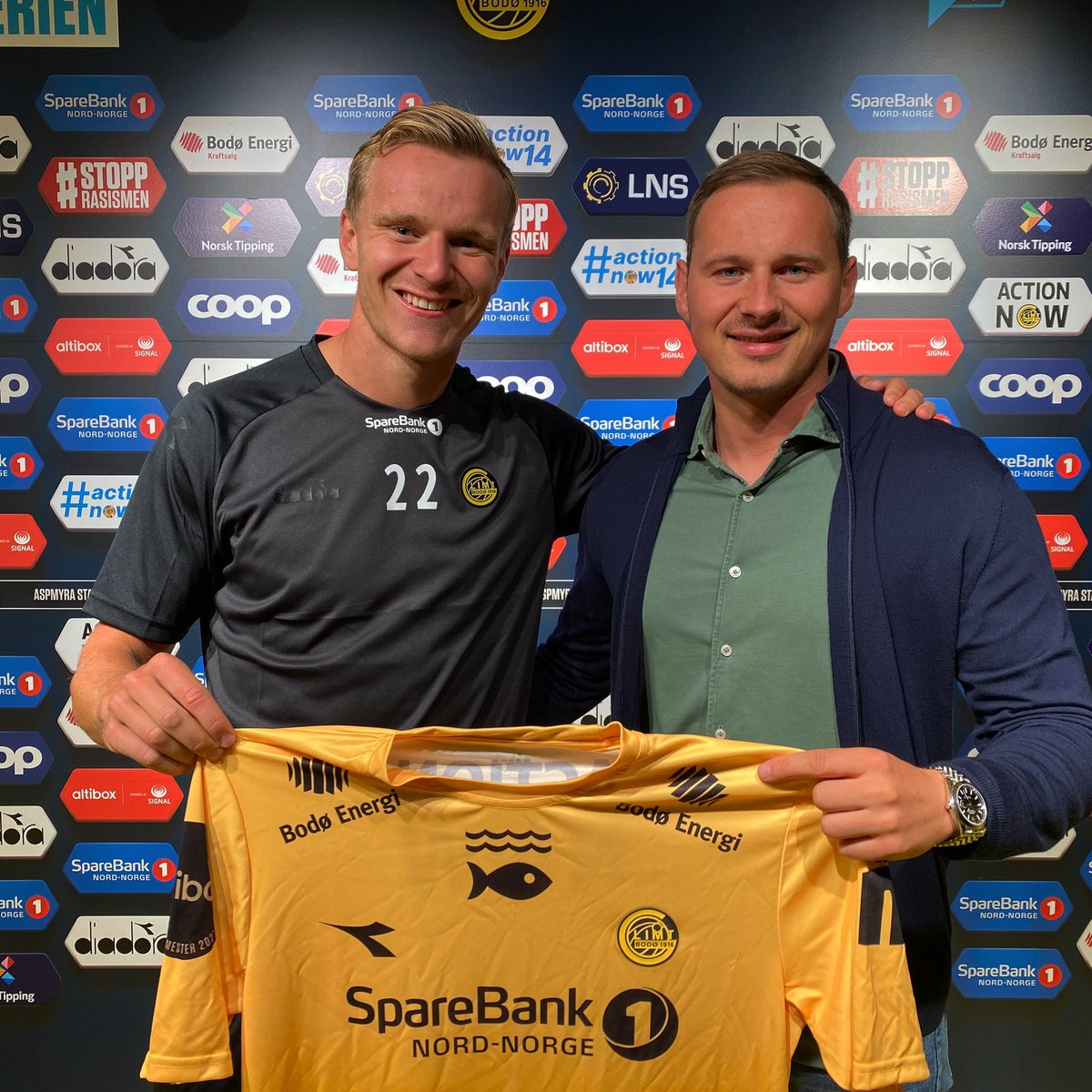 dmih91's tweet photo. Marius Lode has signed 3,5 years contract with FK Bodø/Glimt✍🏼 Last season he played for Schalke 04 in Bundesliga 2🇩🇪
#steinfeldsportsmangement #footballagent #norway #eliteserien #fkbodoglimt #schalke04 https://t.co/0mjKXZHMmE