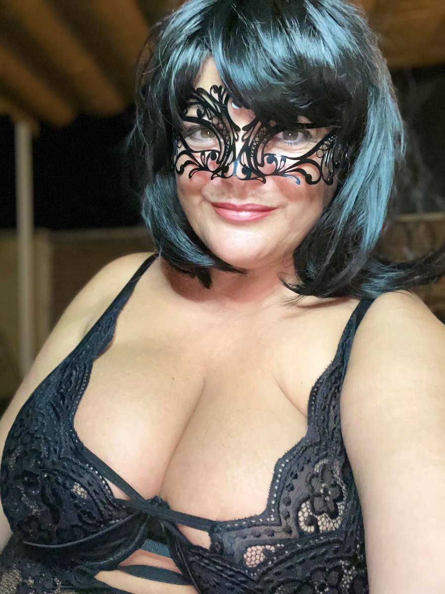 GalatheaXx's tweet photo. Hey guys ❤️❤️ https://t.co/ZjyhxrRsUD