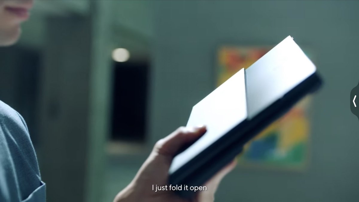 I like that foldable notebook sizes are going up to sizes like 17” now: more utility in such a big screen. But the ASUS #Zenbook17Fold looks a bit chunky from here too #IFA2022