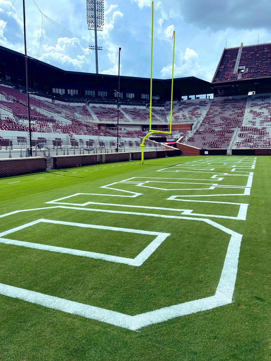 CHeffleyOU's tweet image. Getting ready to paint some crimson today! @OU_Football @JasonFaires 
#OUDNA #BoomerSooner
