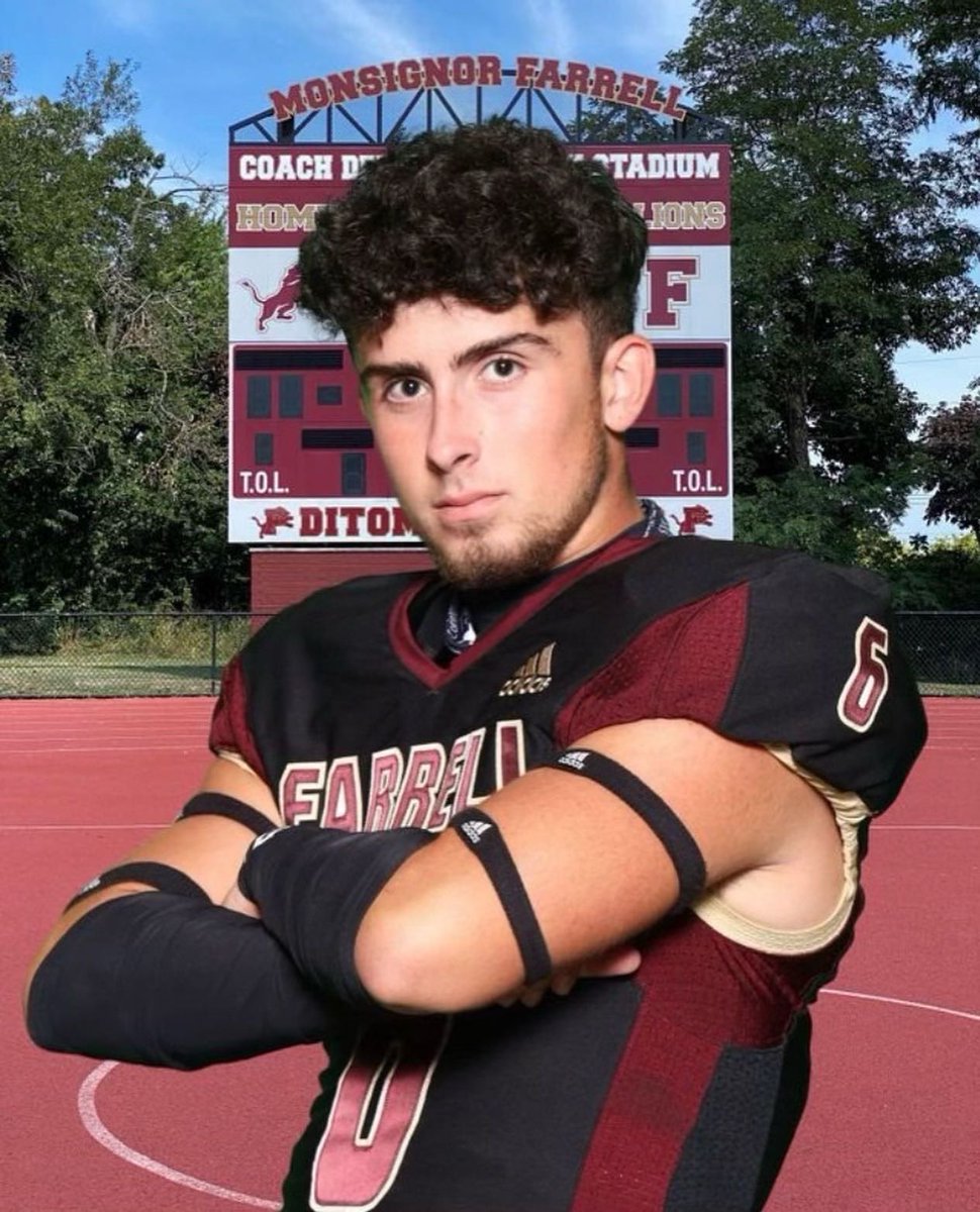 MsgrFarrellFB's tweet photo. The 2022 Monsignor Farrell Football Captains 

Shawn Keegan
Justin Guzman
Anthony Massa
Nicholas Rossini

These 4 young men embody what it means to be a Farrell man.

Leaders on and off the field, who play for the passion and pride of the front of the jersey.

#VIRFIDELIS https://t.co/JHaHVQP4eR