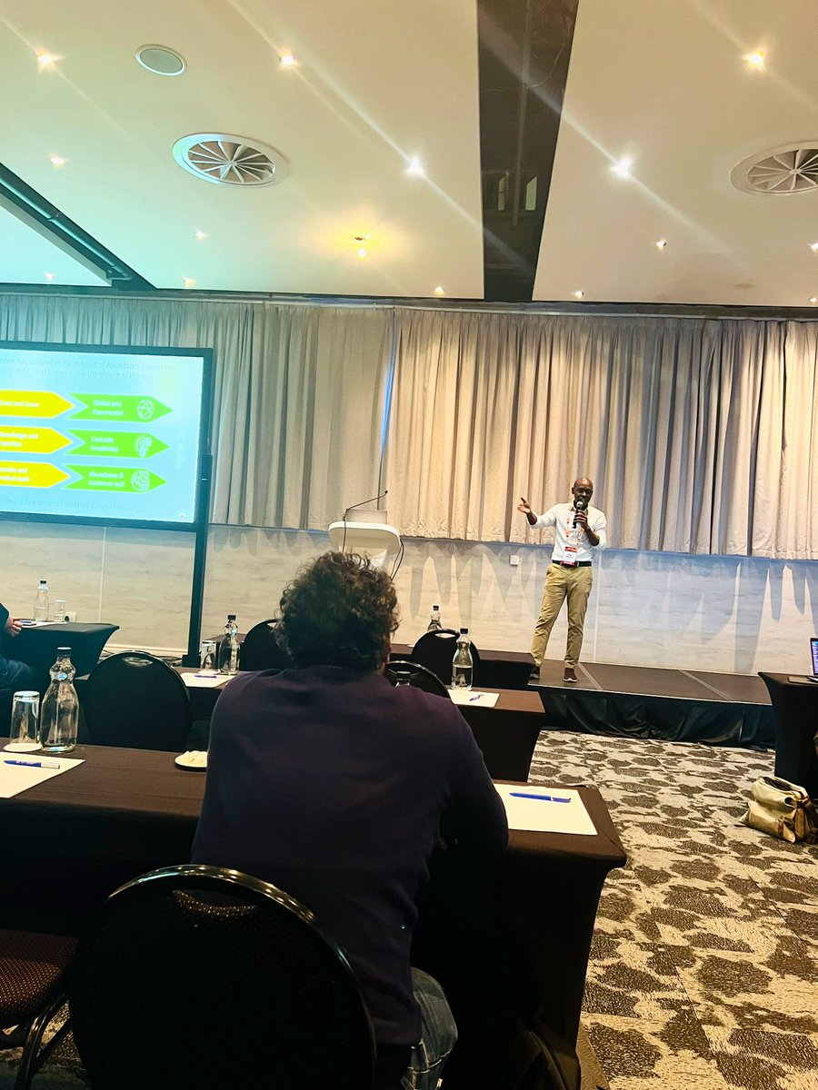 SAFNOG's tweet photo. Our Keynote: Edgar Kasenene on “Value shifts and the reframing of modern telco”. If you missed this, we’re sorry for you 🙃 ! #SAFNOG7 https://t.co/Q7C2e1Kf2g