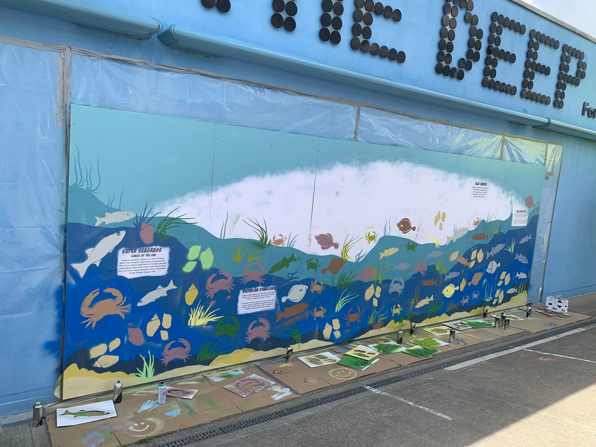 TheDeepHull's tweet photo. So far so good!
@_SprayCreative
#Mural #Art
#TheDeepHull #SeaGrass #Event #SuperSeaGrass #HullEvent #DaysOutHull #VisitHull https://t.co/KyPVC8XYdD