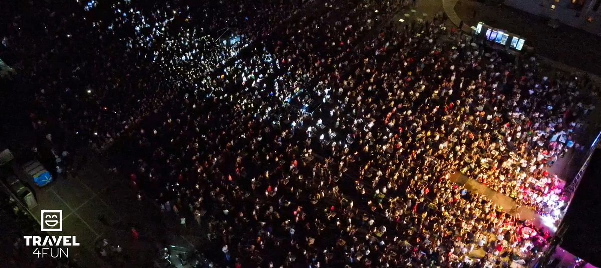 PressCeca's tweet photo. Ovogodišnja letnja turneja je bila mnogo uspešnija od prethodne. Ceca je održala 12 koncerata, od toga 1 besplatan za publiku u Ubu. Oborila je rekorde u Banja Luci i Trebinju, popisala stanovništvo u Loznici, Kraljevu, Probištipu... i na žalost održala samo jedan nastup u Budvi. https://t.co/NRCAIk3sGd