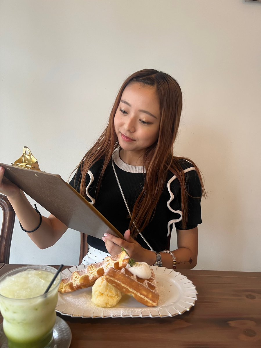 momoe_world's tweet photo. ももえワールドへいらっしゃ~い🐷🦖
今日は‼️
大好きなお友達とカフェに行ってきて、すごく気分も上がりました🎶
#RT #いいね #リツイート #お願いします #松山 #松山カフェ #cafeme #カフェ好きな人と繋がりたい #抹茶好きな人と繋がりたい #THE鬼タイジ #今月描いた絵を晒そう https://t.co/JFlcMaKVmw