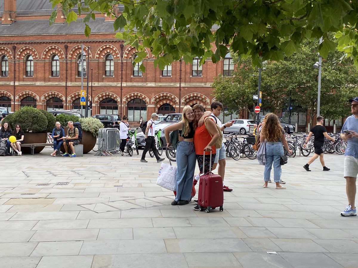 LMCSLeuven's tweet image. Busy times! Not yet fully recovered from #ECS2022 meeting, but already on track for #ECS2024 site visit, Human Physiology exam sessions (exam copies with me to correct) &amp;amp; seeing my family during stop over in London (who are heading back to Belgium today) on my way to Cambridge!