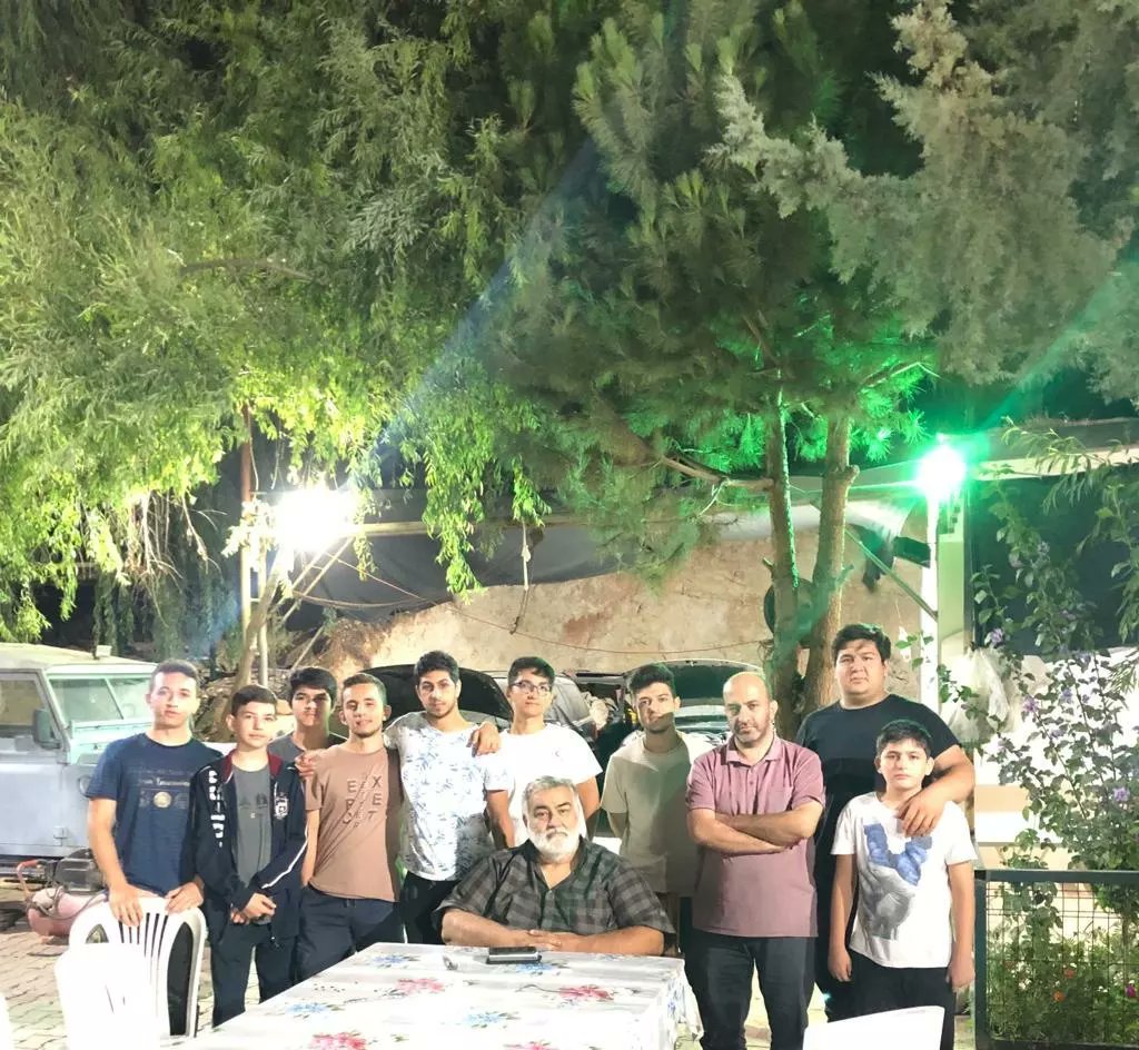 icmal_maras's tweet photo. Kahramanmaraş İcmal Gençlik olarak 30 Ağustos Zafer bayramı kutlamaları sonunda Murat Kazancı abimizi çiftliğinde ziyaret ettik. Günün anlam ve önemi üzerinde sohbet edip Gazi Mustafa Kemal Atatürk’ü, tüm şehitlerimizi ve üstadımız Prof.Dr.Haydar Baş'ı andık. https://t.co/2yrl8HeCzL