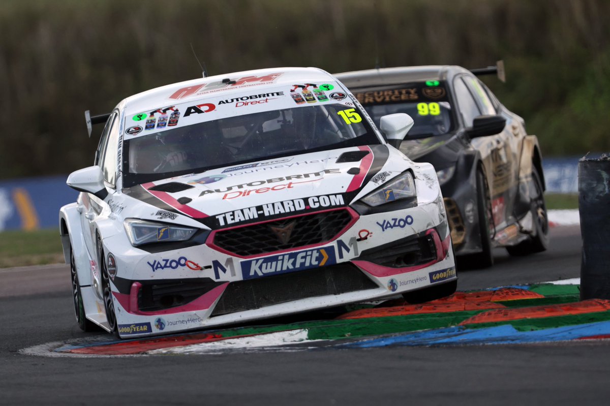 Special weekend being back in the <a href="/BTCC/">BTCC</a> and fair to say I loved every minute; especially catching up with all the amazing fans! 

👉🏻 tomoliphantracing.com/single-post/to…

#TO15 // #BTCC