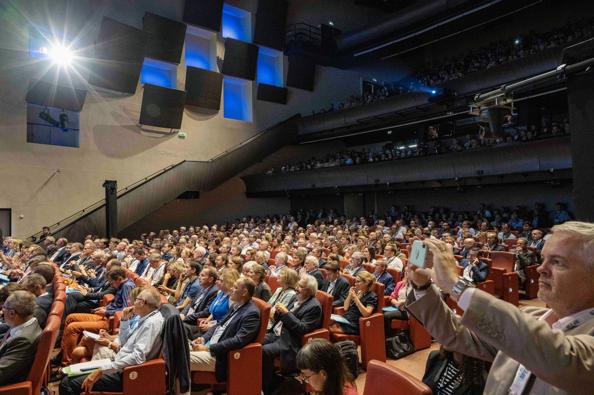charlescara's tweet photo. Plus de 2 000 personnes présentes pour la 3e édition du @fe_breton2022 organisé par @we_llgroup avec le soutien de la @regionbretagne.
Vivez l’événement à distance grâce à la FEB TV (deux jours de direct) : https://t.co/Xezvy7bTHy
@LoigCG @_Cpousset @SaintMaloVille https://t.co/R8KAER4jxx
