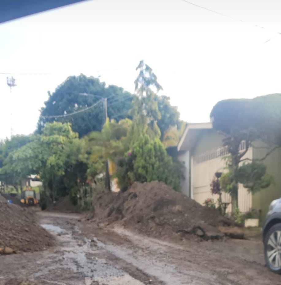 azelaya5's tweet photo. Así luce la calle https://t.co/YErBhDZ2dV