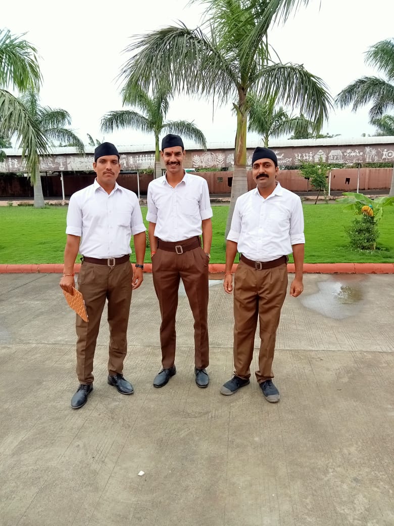 96narayanratlam's tweet photo. जीवन व्रत यह चले अखंडित ,तन मन धन सर्वश्व समर्पित।⛳ https://t.co/pwMUsX6ZzH