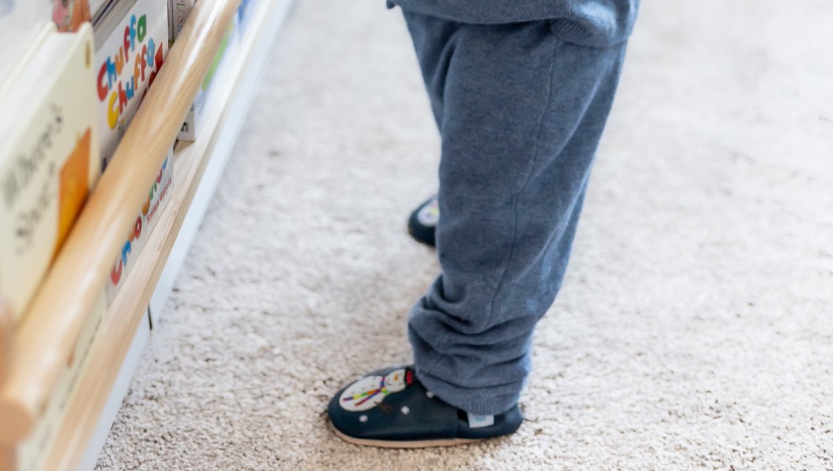 dottyfishltd's tweet photo. Just leaving this snowman baby shoe photo here...not mentioning anything, especially relating to the 'C' word! 😉#babyshoes #toddler #parenting #dottyfish https://t.co/QecpX9DwkE
