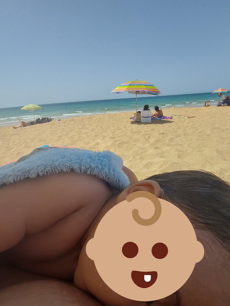 Infinito_plus's tweet photo. Verano es dar de mamar a mi hijo escuchando las olas del mar después de darme un baño desnuda. https://t.co/MiDqxvlQmV