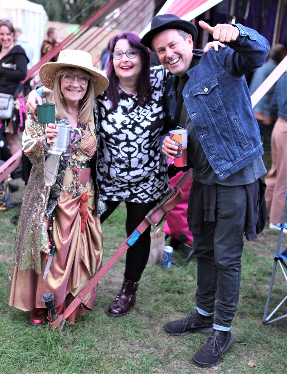 Red Rooster tweet media