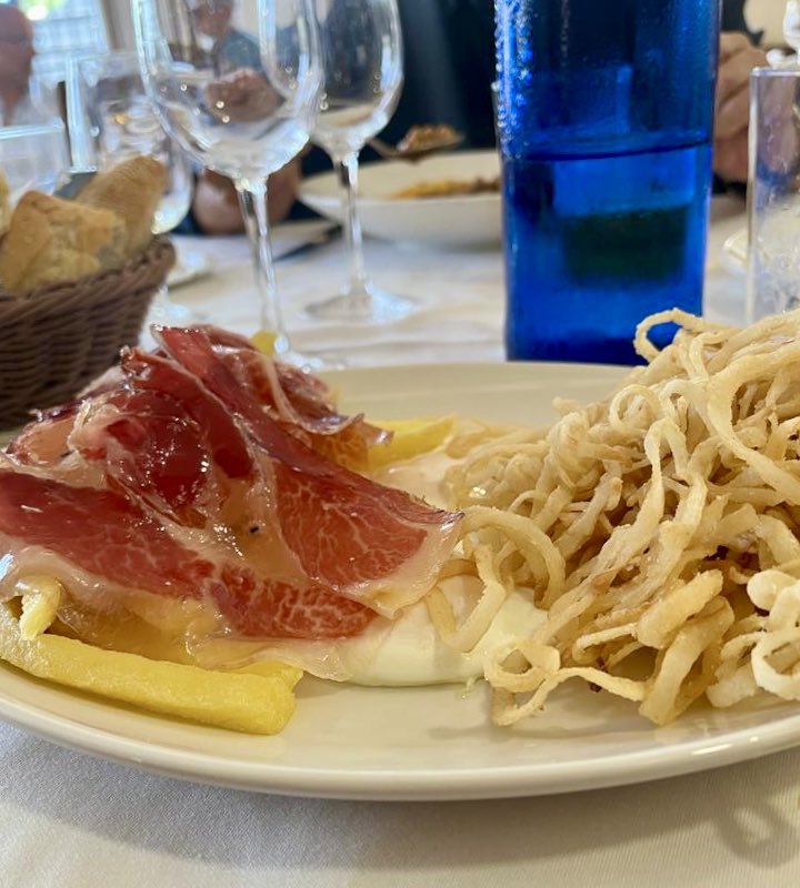 ma_tineo's tweet photo. Estoy de #antojo.

Jerezanos y sevillanos me entienden. https://t.co/gsUAiW9ouP