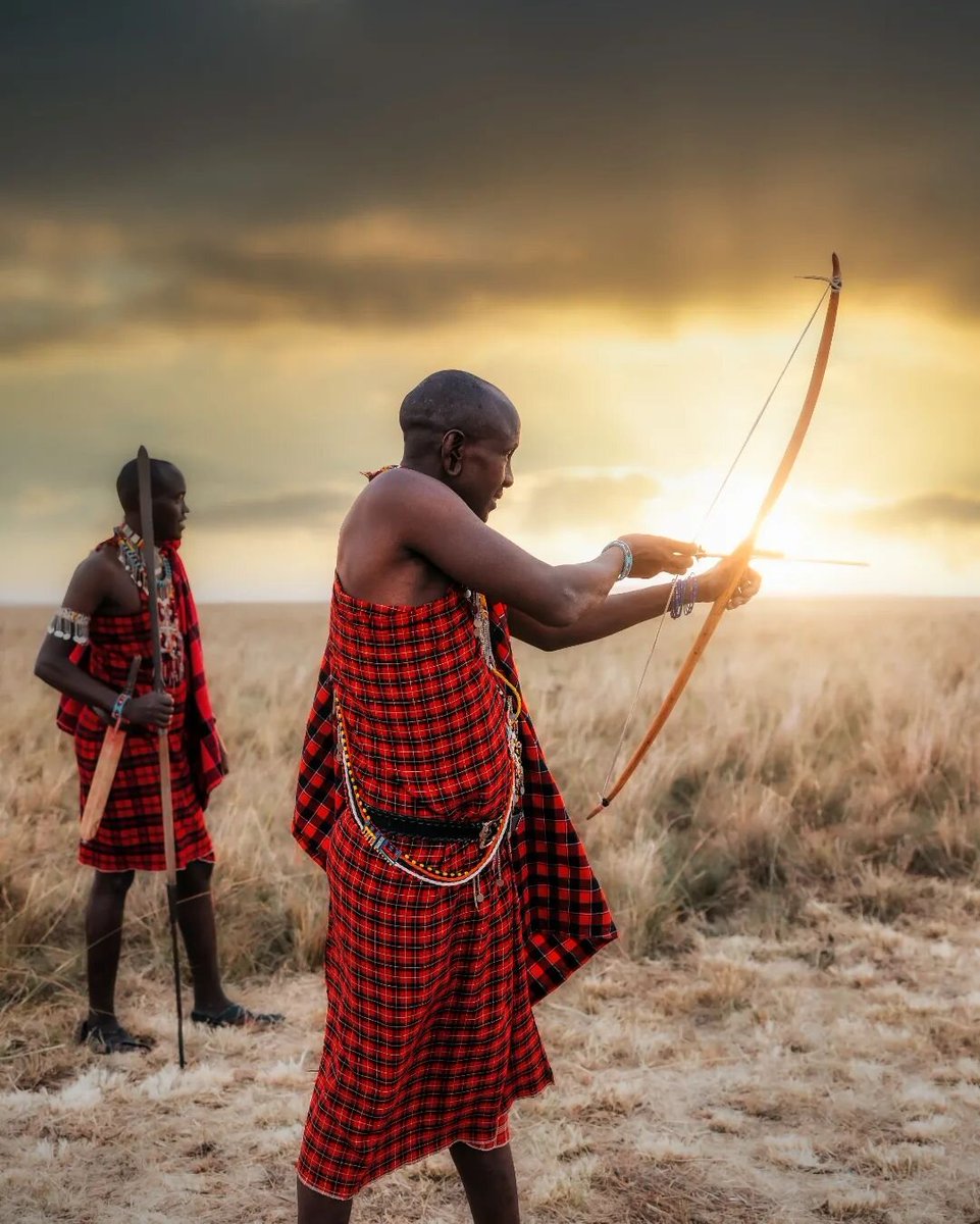 elewana's tweet photo. Savanna | Sundowner | SomeFunner
Whether enjoying an evening coldie, or learning an age old skill from our expert guides every evening with us is custom tailored just for you
#ElewanaCollection #ElewanaMoments #EncounterElewana #ReimagineSafaris #ElephantPepper #MagicalKenya https://t.co/R8pEsUXdBS