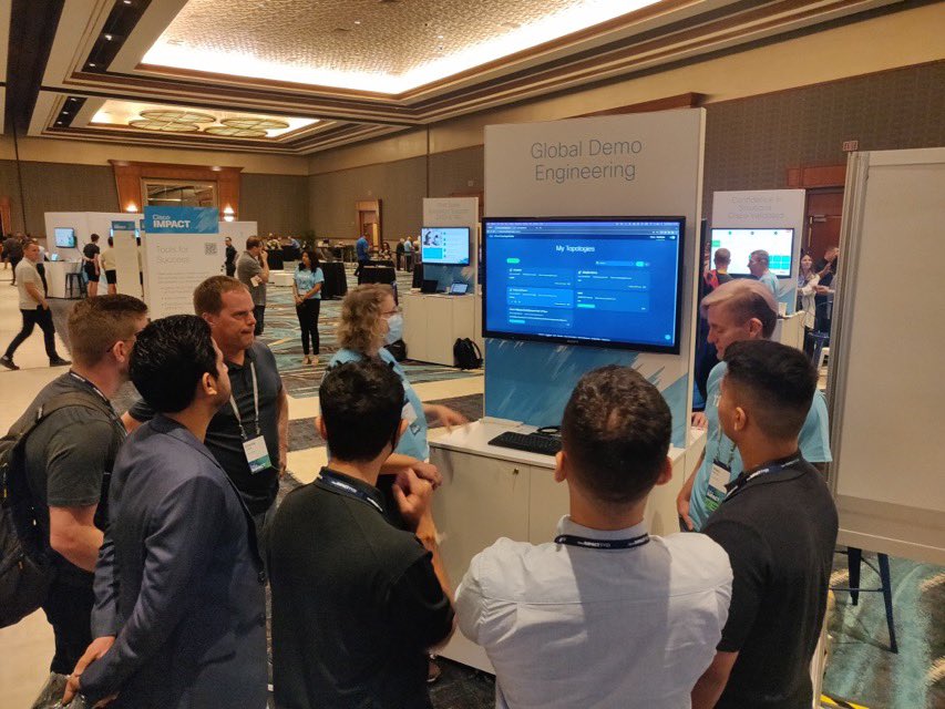 baz808's tweet photo. Great to see #TopologyBuilder in front of the SE Community #CiscoImpact https://t.co/KONQs8m0Oo
