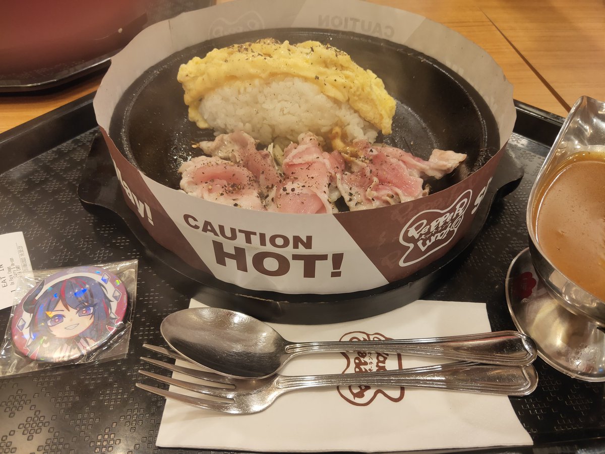 ctp_zero's tweet photo. ก็ไม่ได้อะไรหรอกนะแต่มีจิกะอยู่ด้วยทุกมื้ออาหาร #_chika https://t.co/vUR4cDwYTp