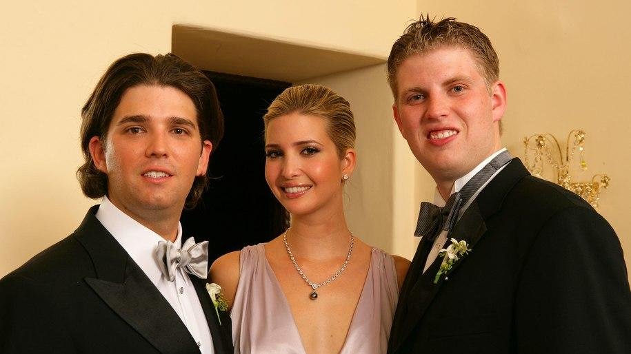 factandrumor's tweet photo. #MorningJoe #Maddow: Happy Wednesday. Question: how did the anchor-babies Donald "Kompromat" Trump, Ivanka Trump, Eric Trump, Don, Jr., Marco Rubio, Ted Cruz, and immigrant Rupert Murdoch, etc. become the anti-immigrant zealots of #TrumpMeltdown and #Conservative false ideals? https://t.co/nuw259g5Tx