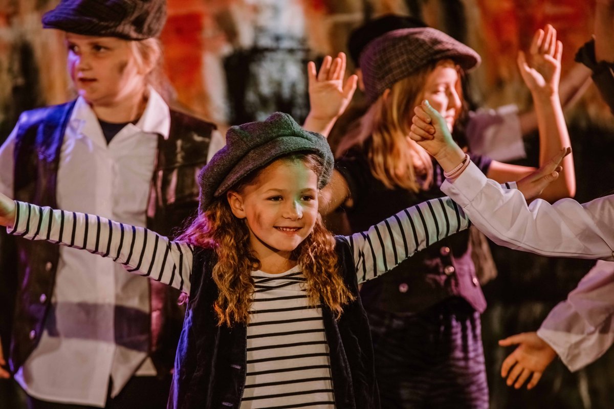 Discarded Nut Theatre Company tweet media