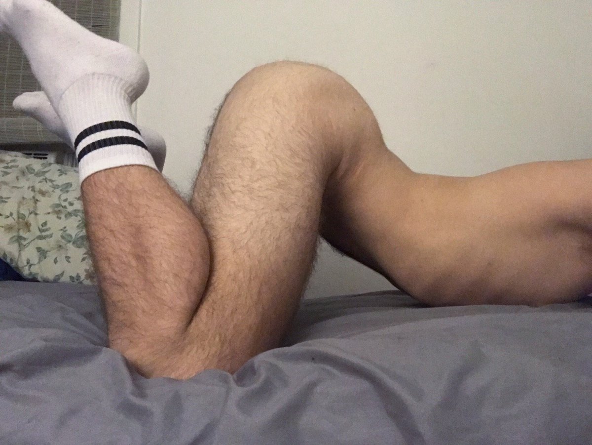 MaitreDomiXXL's tweet photo. Ce soir je vais casser le cul de cette lope parfaite @Mat_Lope. RT si tu veux être à sa place. 
#gaysocks #adidassneakers #sneakersaddict #sneakerfetish #smellysocks #socksworship #adidassocks #gayalpha #gaydominant 
@rt_slave_ma @fagslave18 @Fetisch_Slave https://t.co/wMtkRAk8iD