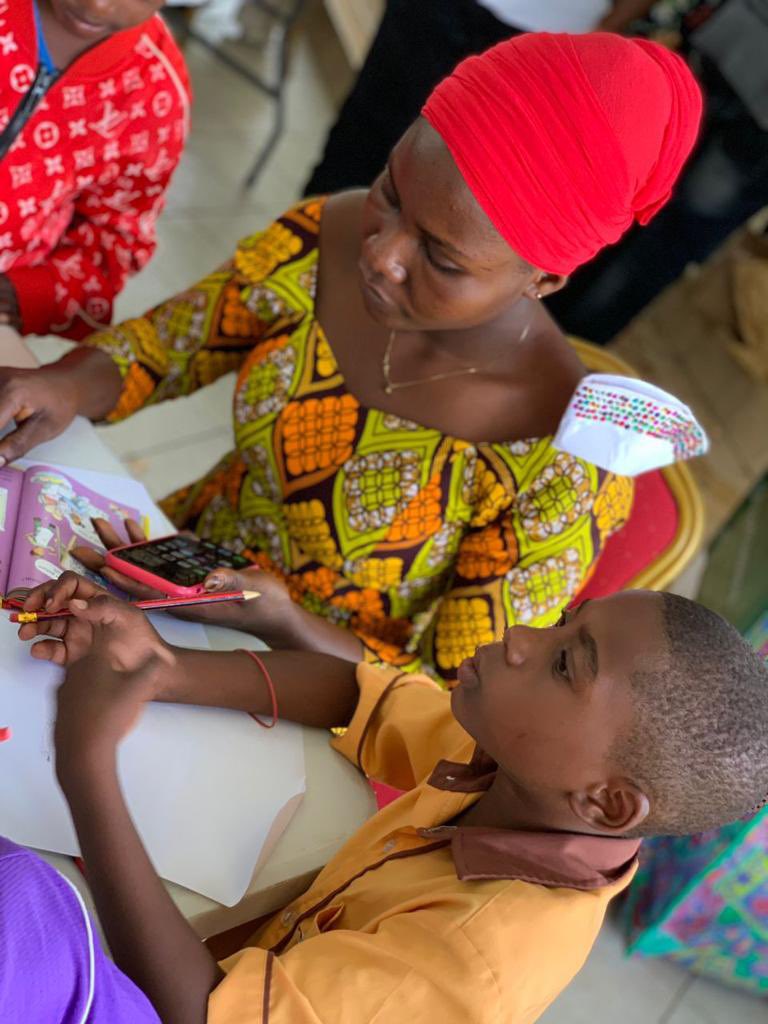 Databankgroupgh's tweet photo. The joy in the eyes of the children as they read and showcased their amazing art talent, through drawing and coloring is an image we will never forget!
#ReadAlong
#25YearsOfTouchingLives
#LeadingChange
#SilverJubilee
#DatabankFoundation https://t.co/9glH5oR6QJ