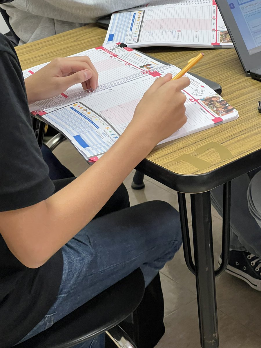 Paige White Spraggins tweet media