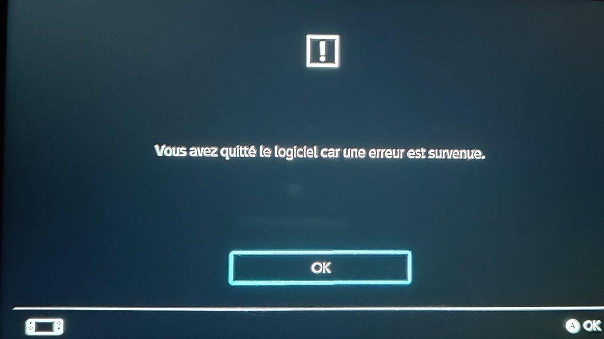 kaleeston's tweet photo. Playing Paladins on Switch light is a pleasure for sure... Quality and game play are amazing ! (No no no, I'm not serious, it's a joke ^^) 😒👎 RIP 😵 #nintendoswitch #paladins #xboxforever https://t.co/eXwfWuv8oS