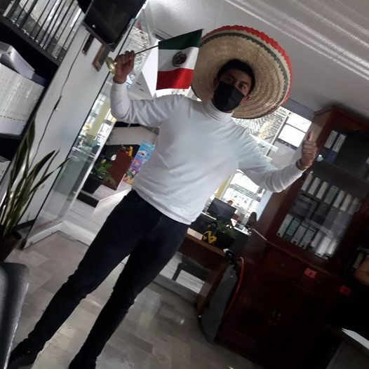 remoninmexico's tweet photo. Ya estamos listo para celebrar la Independencia de México. Ven a visitarnos en las instalaciones en Blvd. Valle de San Javier 225.
#independencia #pachuca #HarmonHall #YellowWorld #clasesdeingles #englishclasses #pachucadesoto #aprendeingles https://t.co/86eHNjSD5W
