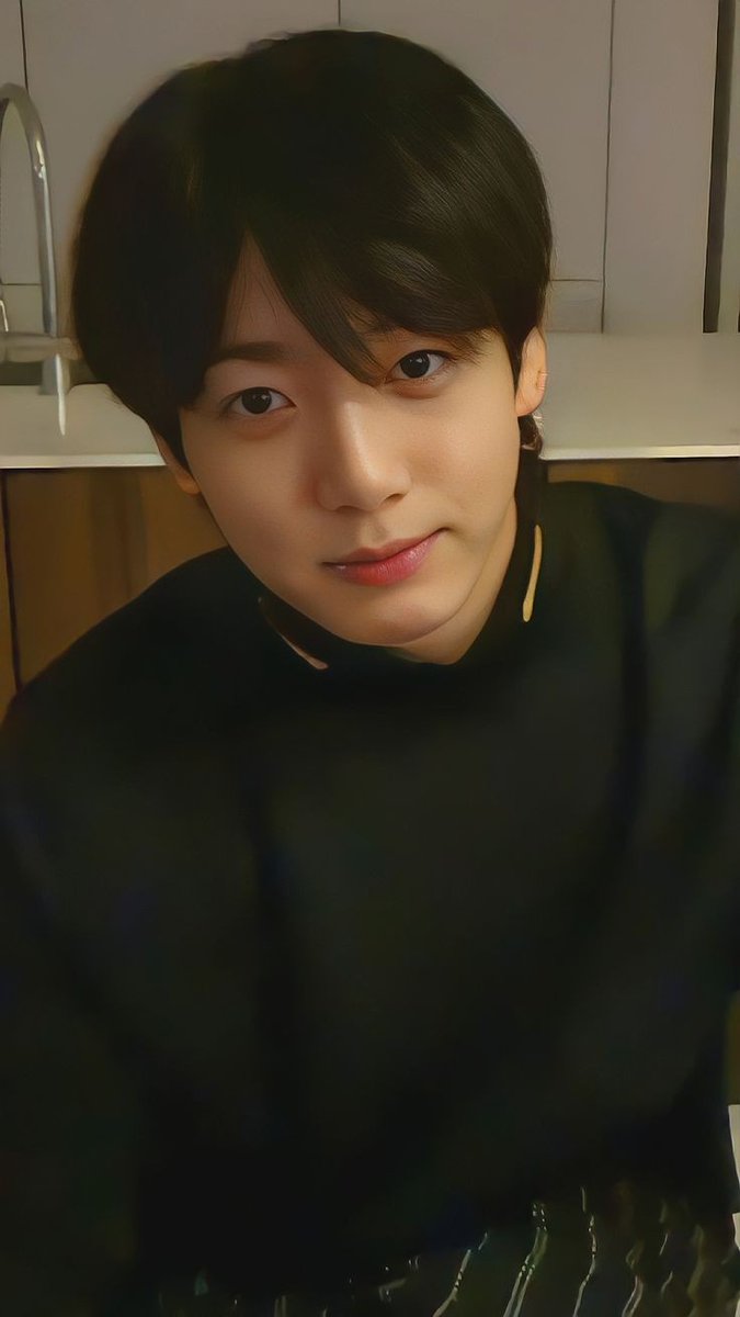 QuellSH's tweet photo. Apreciem as últimas horas com o Jungkook de 24 anos 🥺💜
Obg Jeon Jungkook por esse 24 anos vc me fez ser uma guerreira por aguenta cada tiro
#HappyJungkookDay
#Jungkookbday https://t.co/6UakzEruY8