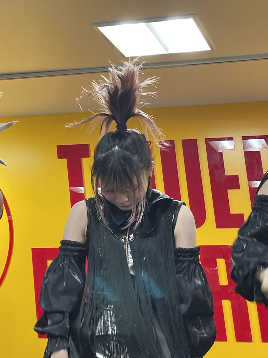 3CAspend's tweet image. hyper cracker リリイベ
ハイライト✩
メジャーデビューおめでとです！🎊
チーチーちゃんに沢山写真撮ってたのバレてて鬼気まずかったので、今後ちゃんと振り覚えて皆さんになじめるように頑張ります🥹
👦🏼ちゃんの歌い方ほんとに好きです
#ASP行かなきゃ後悔しないように 
#ASPメジャーデビュー