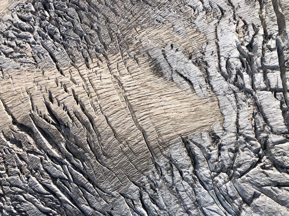 A desperately dry Glacier du Géant spotted on my return from fieldwork near Helbronner - After an exceptionally dry &amp; warm summer you can see unusually large amounts of 'blue ice' for an elevation where you would normally expect firn snow ready to be transformed into glacial ice