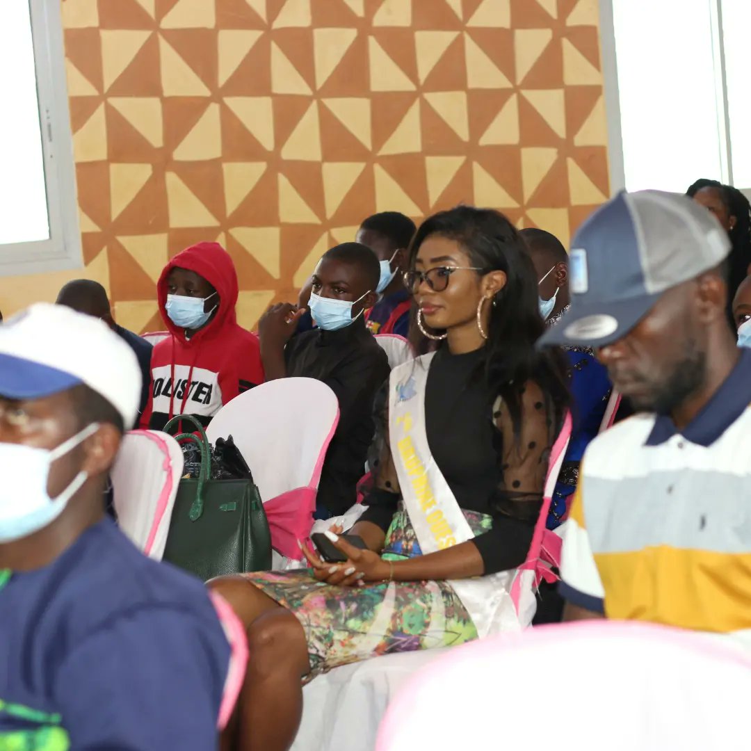 Kimbiblog's tweet image. Cameroon bloggers association ( @BloggersCM ) celebrates world blog day today August 31st, 2022 in the town is Dschang, West Region with the theme &quot;Teach me how to blog&quot;.

#BlogDay2022
 #ABCBlogDay
#ABCCARE